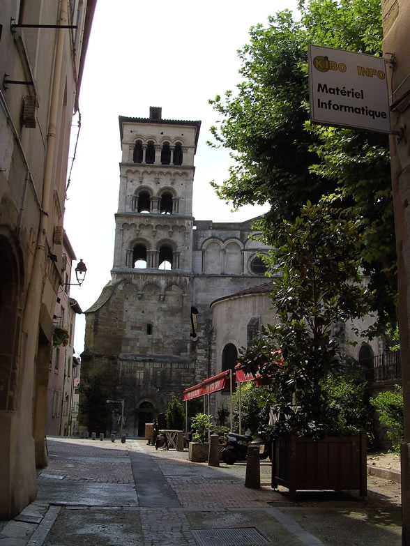 VISIT VIENNE, ST-ANDRE-LE-BAS kerk en klooster, eglise et cloitre,  